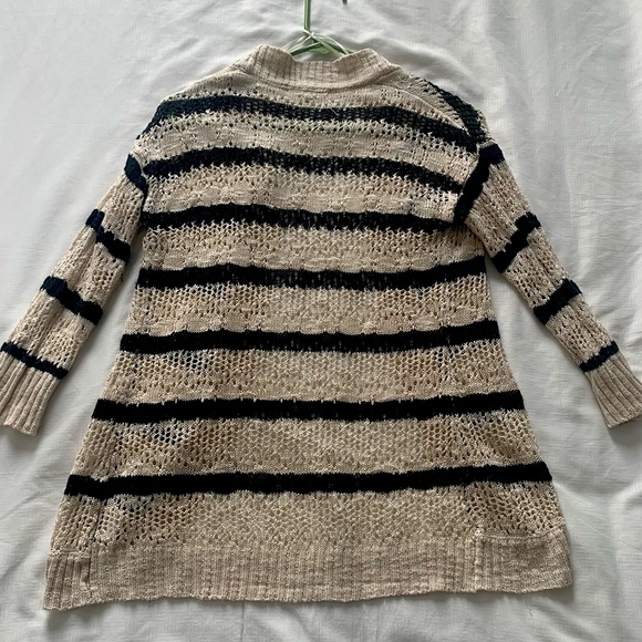 Black and White Striped Cardigan 🍁 - Picture 2 of 4